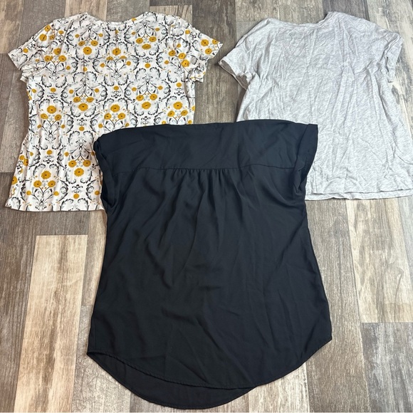 Women’s Medium Blouses, Lot Of 3, Black, Floral, Gray/White - Picture 1 of 5